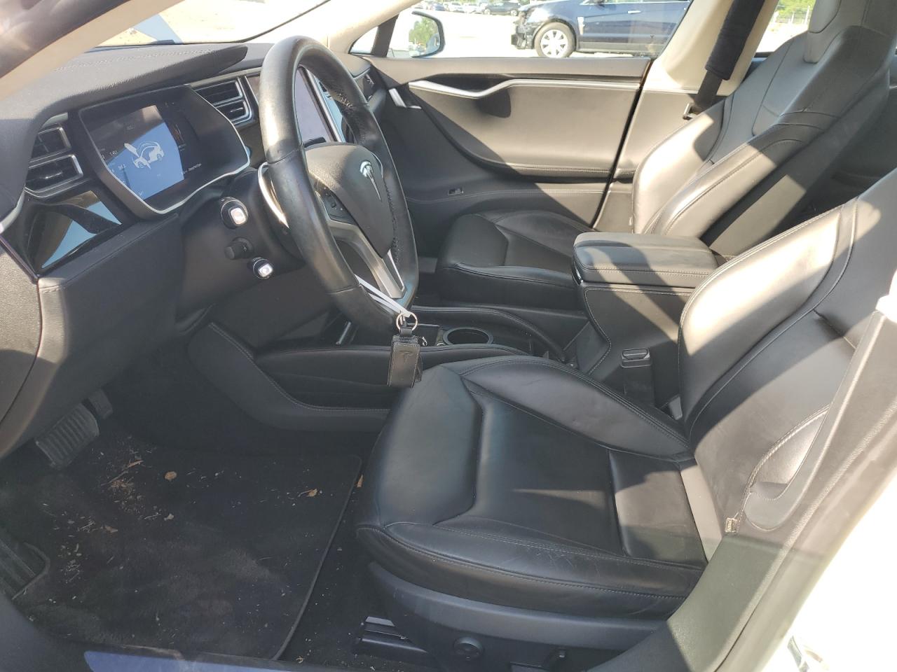 2015 Tesla Model S 85D VIN: 5YJSA1H22FF096015 Lot: 59044475