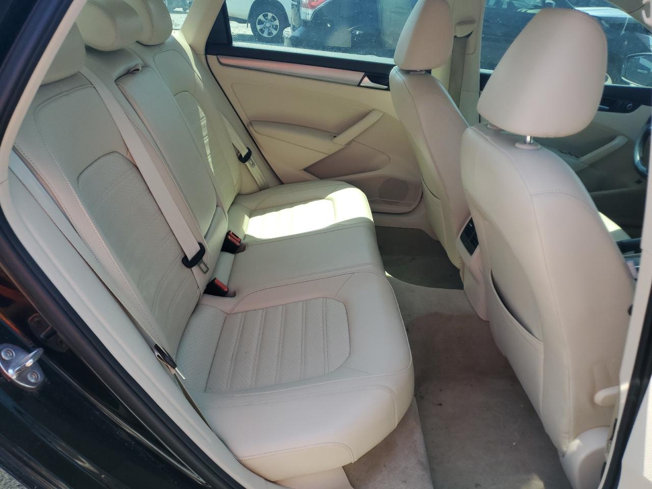 2015 Volkswagen Passat Se VIN: 1VWBT7A30FC061905 Lot: 62072755