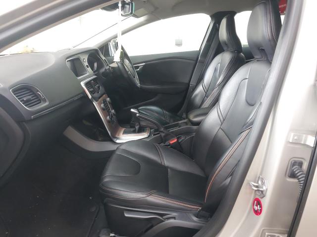 2017 VOLVO V40 T3 [152] CROSS COUNTRY PRO 5DR