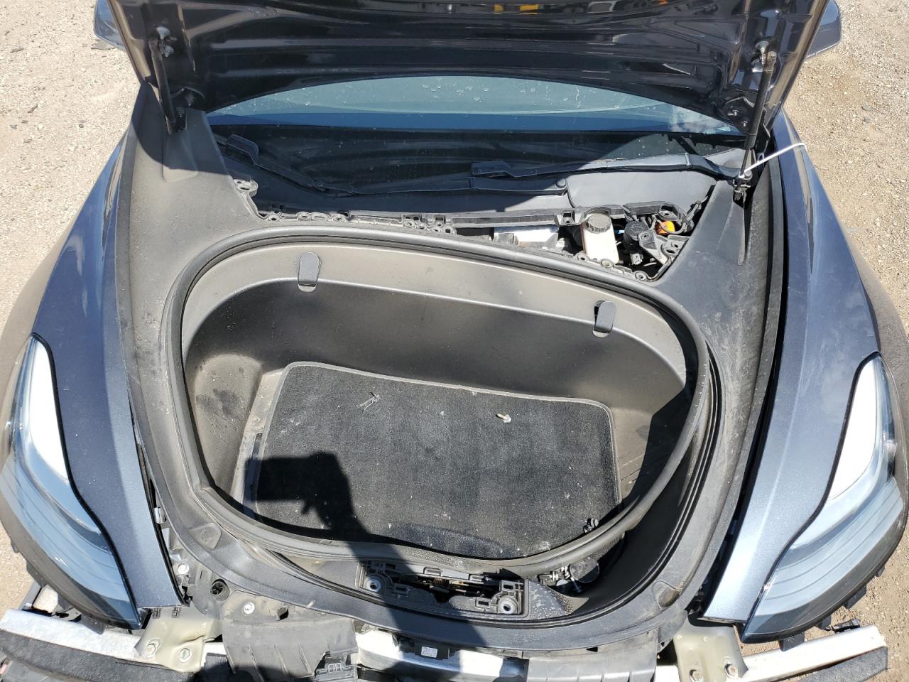2018 Tesla Model 3 VIN: 5YJ3E1EA6JF023811 Lot: 61857715