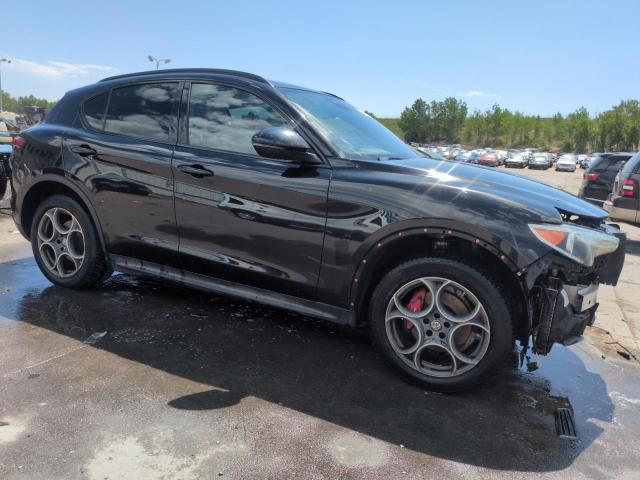  ALFA ROMEO STELVIO 2018 Czarny