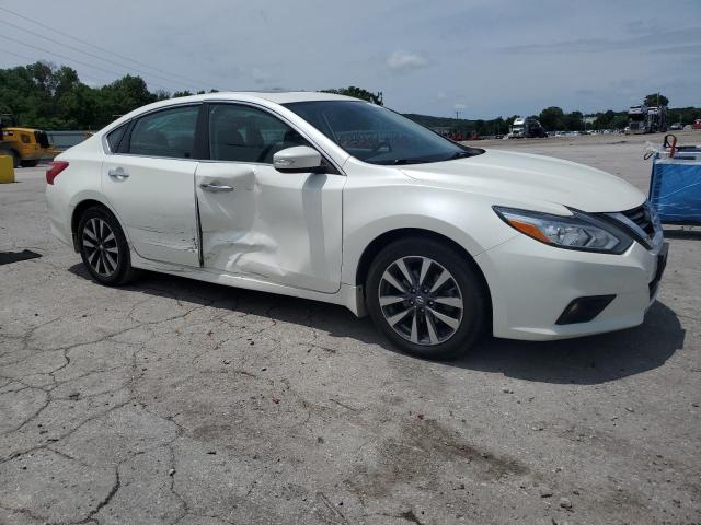  NISSAN ALTIMA 2017 Белы