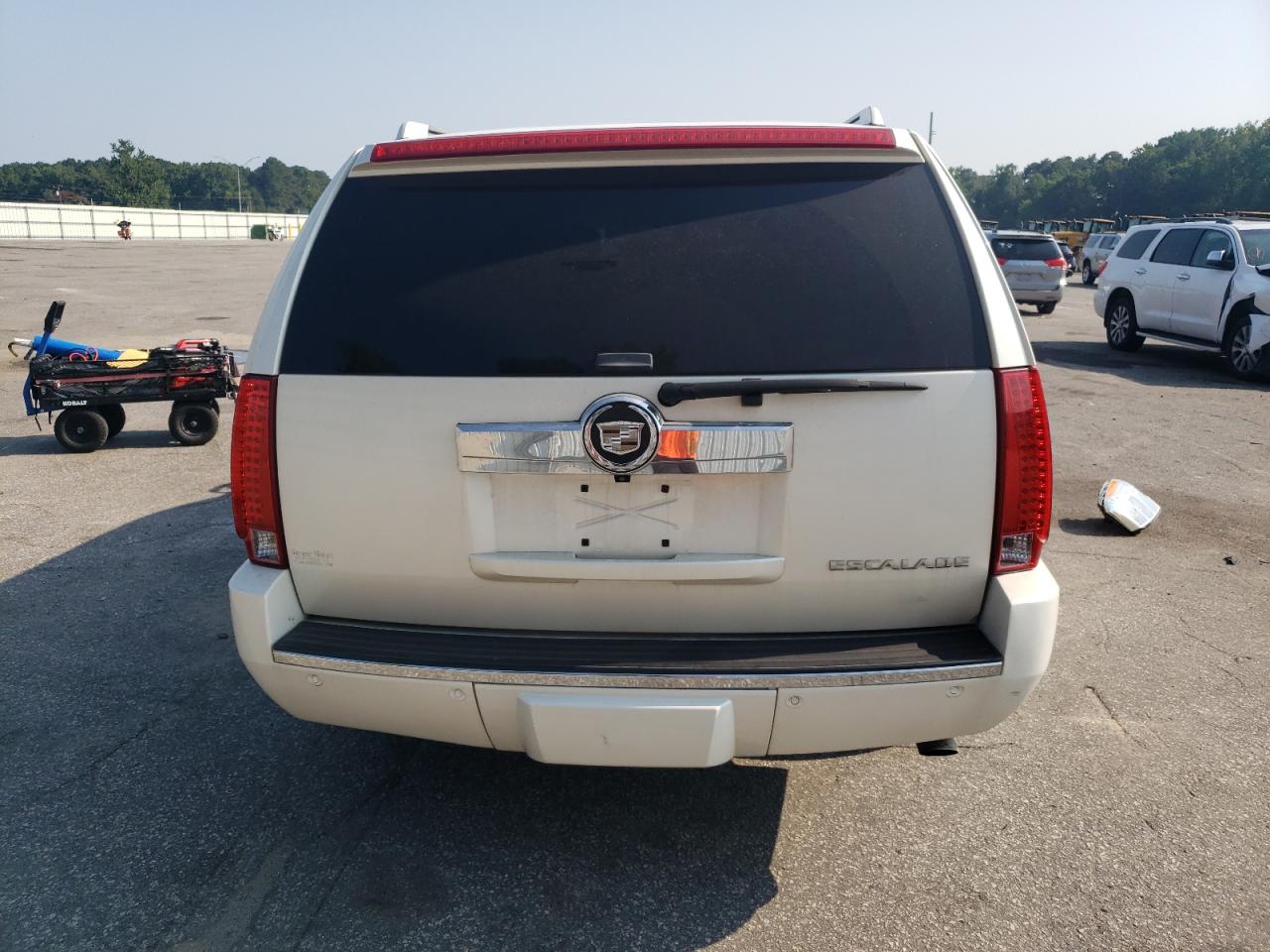 2008 Cadillac Escalade Esv VIN: 1GYFK66868R239283 Lot: 62751025