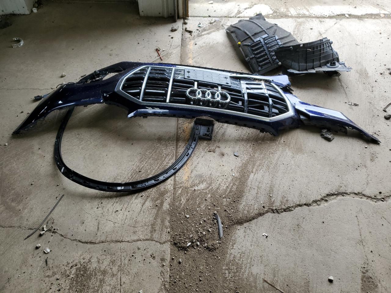 AUDI Q5 2021 VIN WA1AAAFY9M2055295 zdjęcie 13