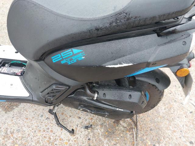 2024 PEUGEOT STREETZONE 50 