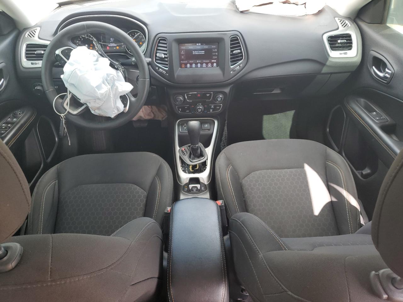 2019 Jeep Compass Sport VIN: 3C4NJCAB7KT614053 Lot: 62683925