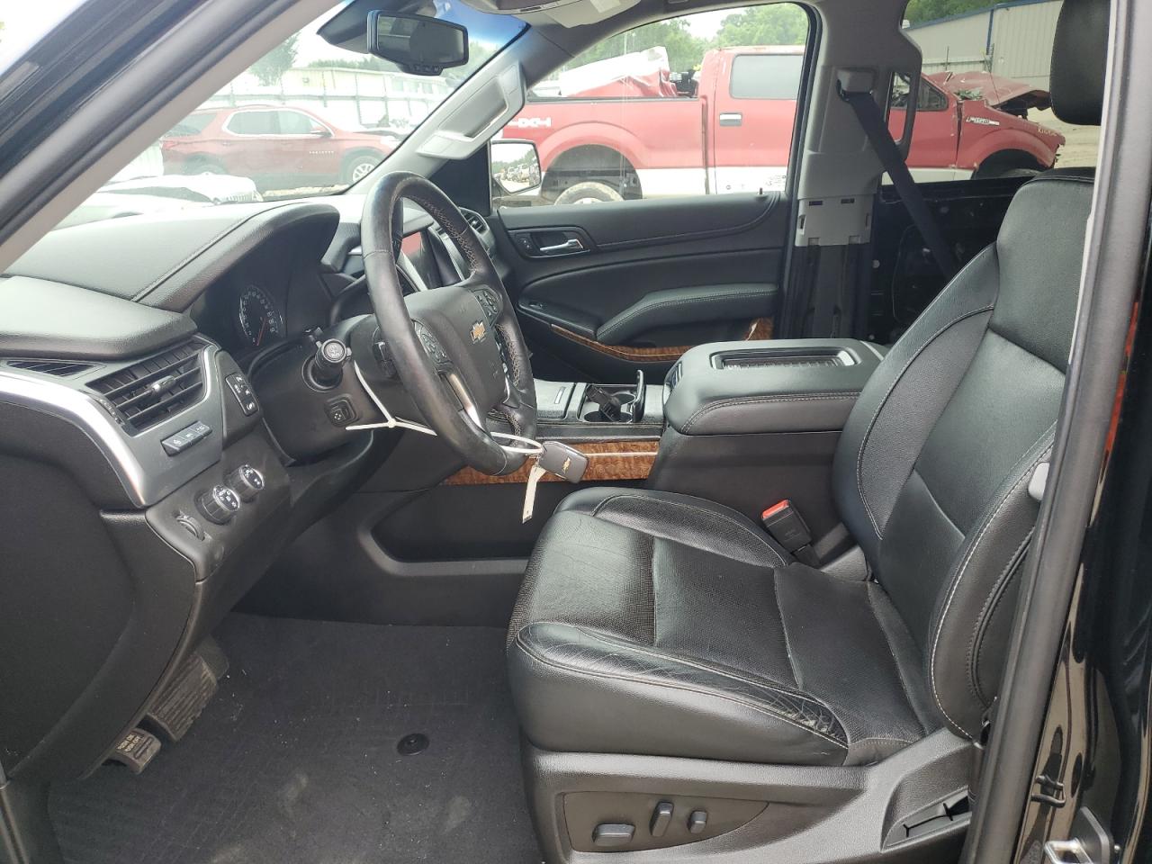 2019 Chevrolet Tahoe K1500 Premier VIN: 1GNSKCKC4KR304286 Lot: 62873985