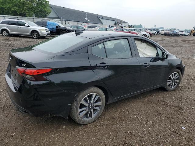  NISSAN VERSA 2020 Чорний