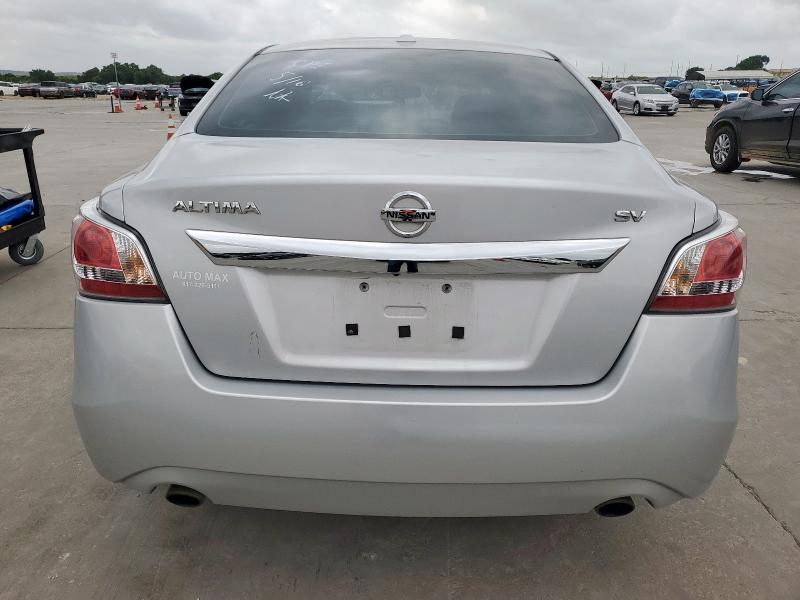 Sedans NISSAN ALTIMA 2015 Srebrny