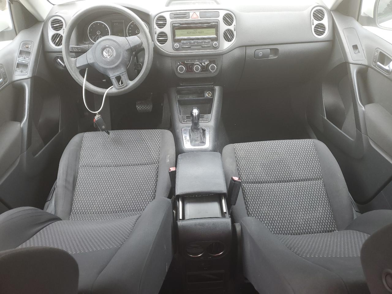 2011 Volkswagen Tiguan S VIN: WVGBV7AX7BW560012 Lot: 63031455