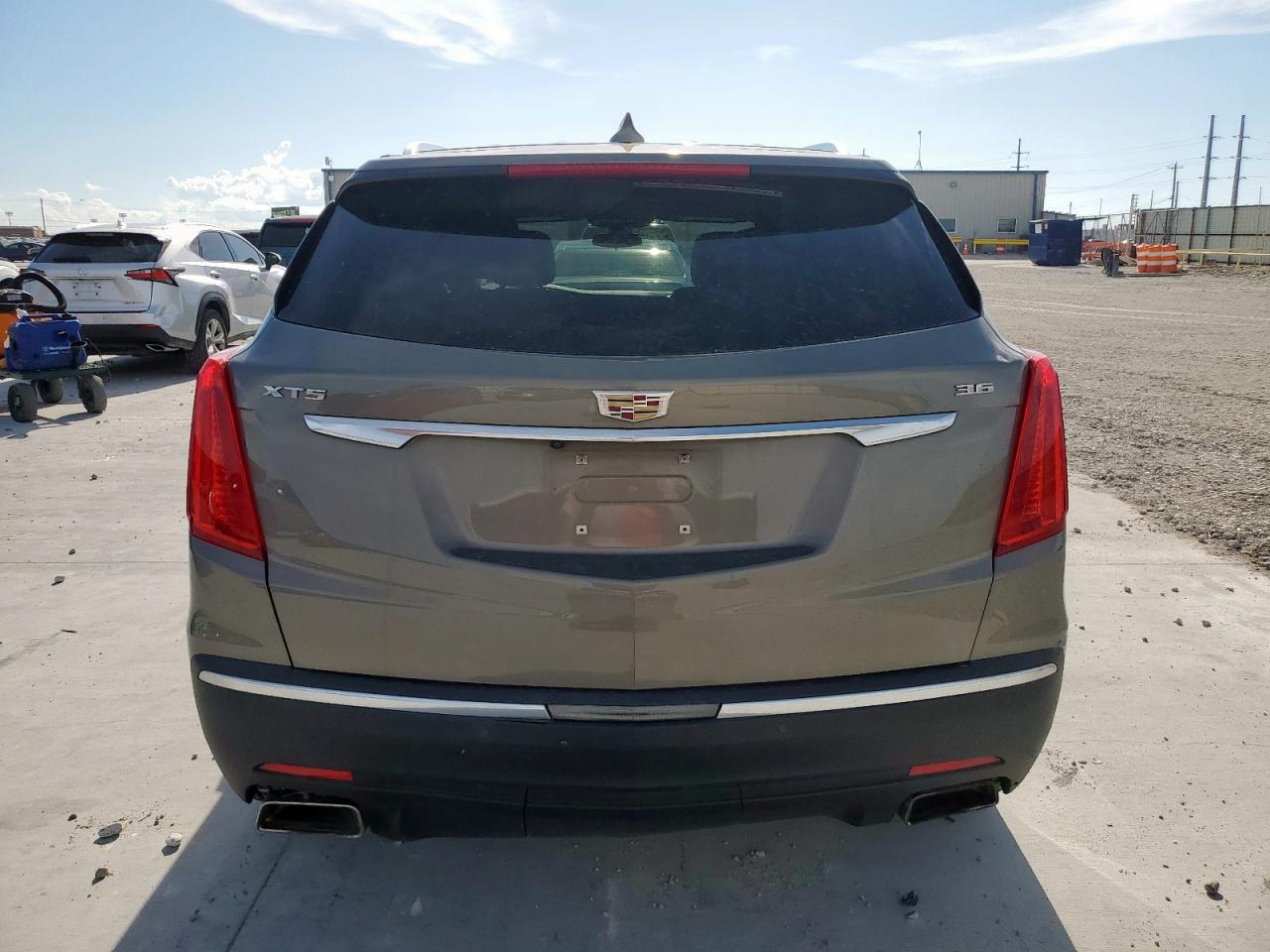 2018 Cadillac Xt5 Luxury VIN: 1GYKNCRS6JZ187803 Lot: 62267675