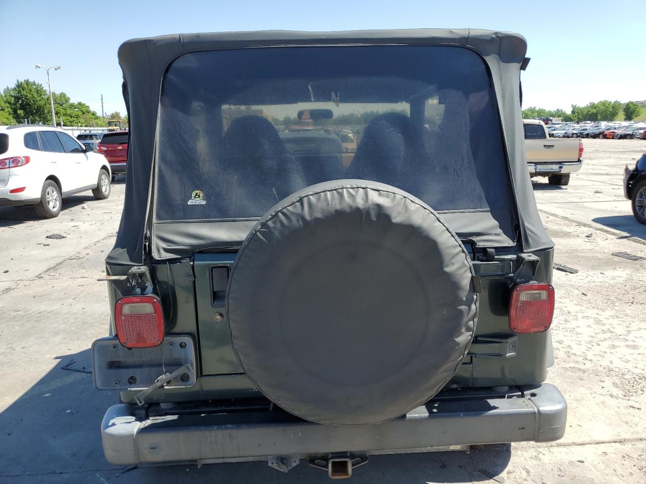 2002 Jeep Wrangler / Tj Sport VIN: 1J4FA49SX2P738105 Lot: 60320775