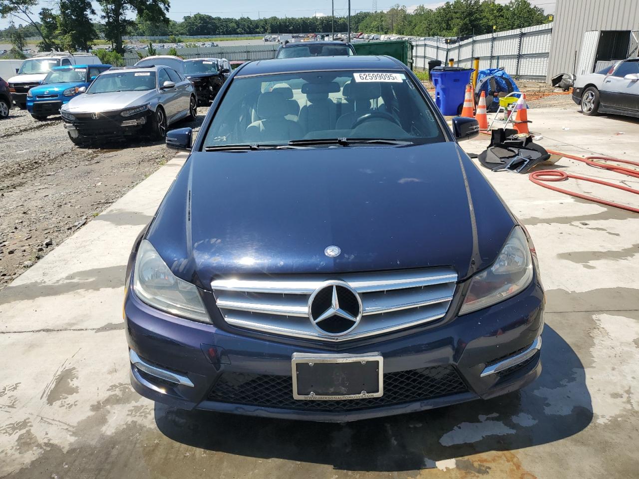 MERCEDES-BENZ C-CLASS 2013 VIN WDDGF8AB9DR252462 photo 5