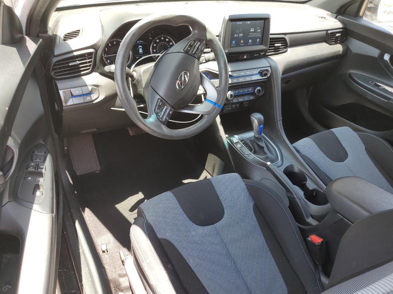 2019 Hyundai Veloster Base VIN: KMHTG6AF2KU019977 Lot: 62178965