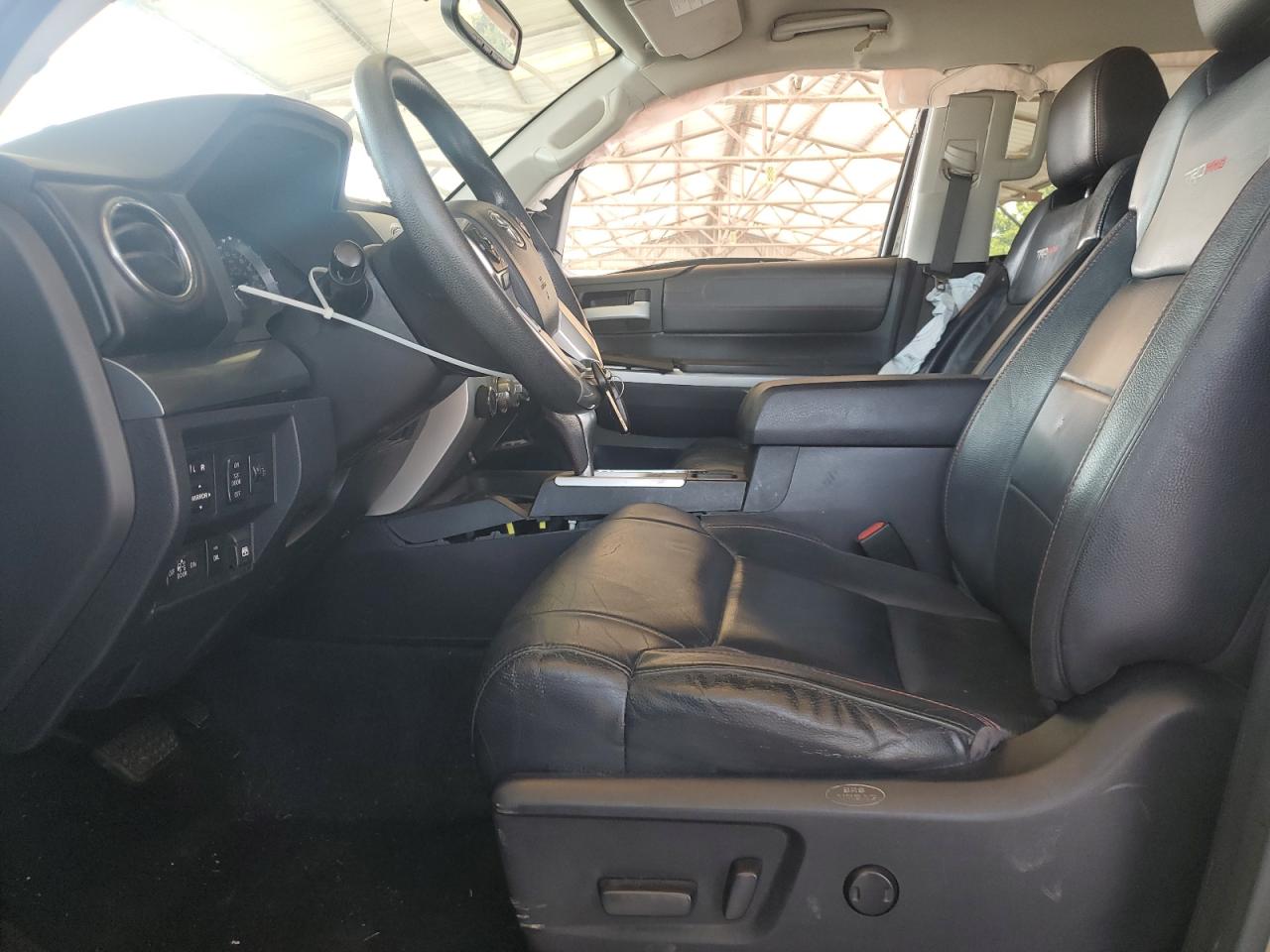 2016 Toyota Tundra Crewmax Sr5 VIN: 5TFDW5F18GX560038 Lot: 62017415