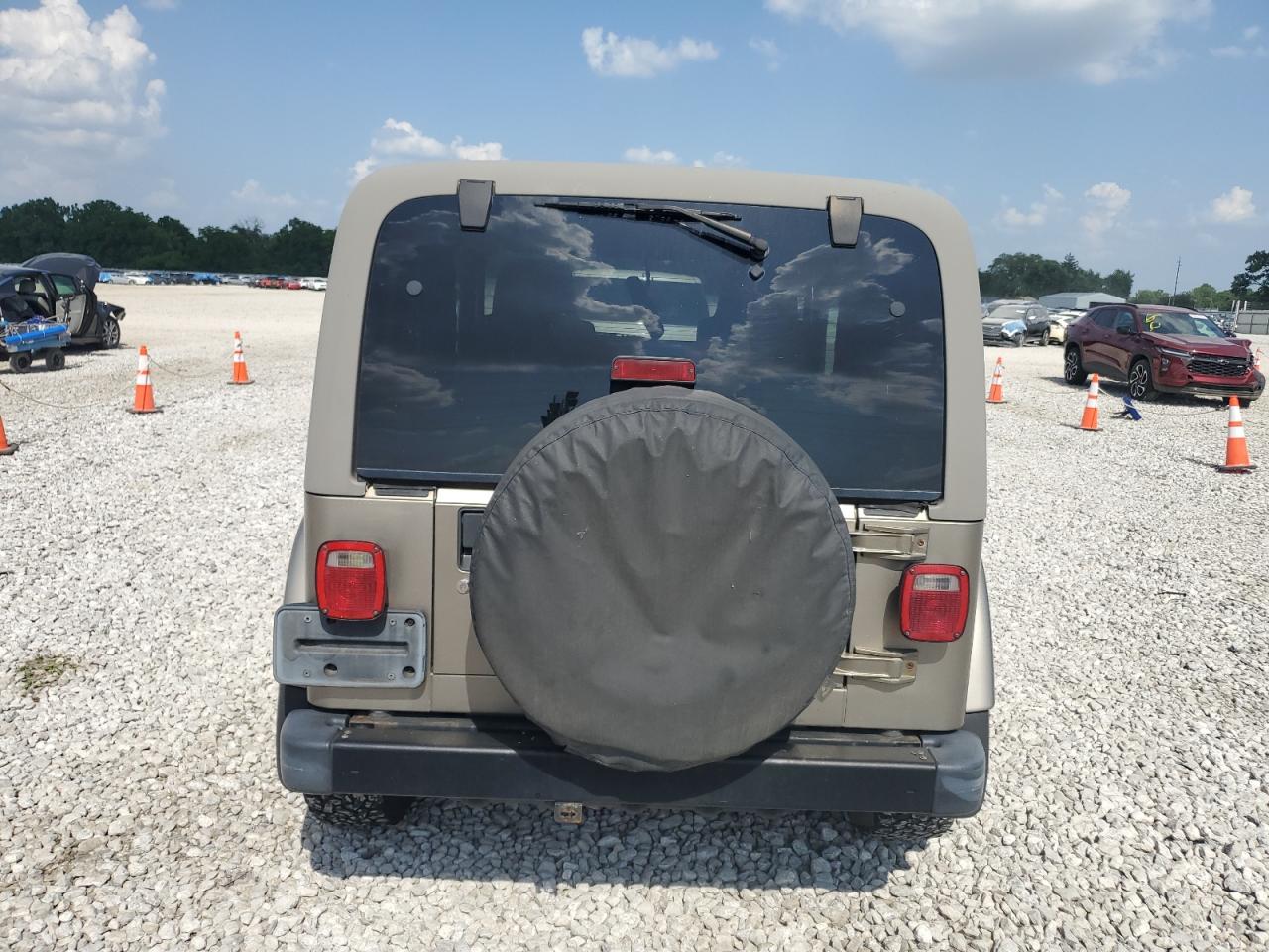 2003 Jeep Wrangler / Tj Sahara VIN: 1J4FA59S53P369077 Lot: 61445025