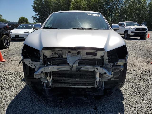  MITSUBISHI OUTLANDER 2019 Srebrny