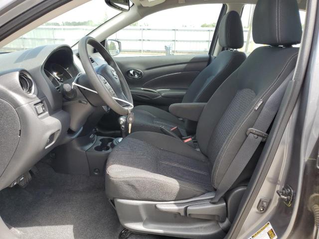  NISSAN VERSA 2017 Серый