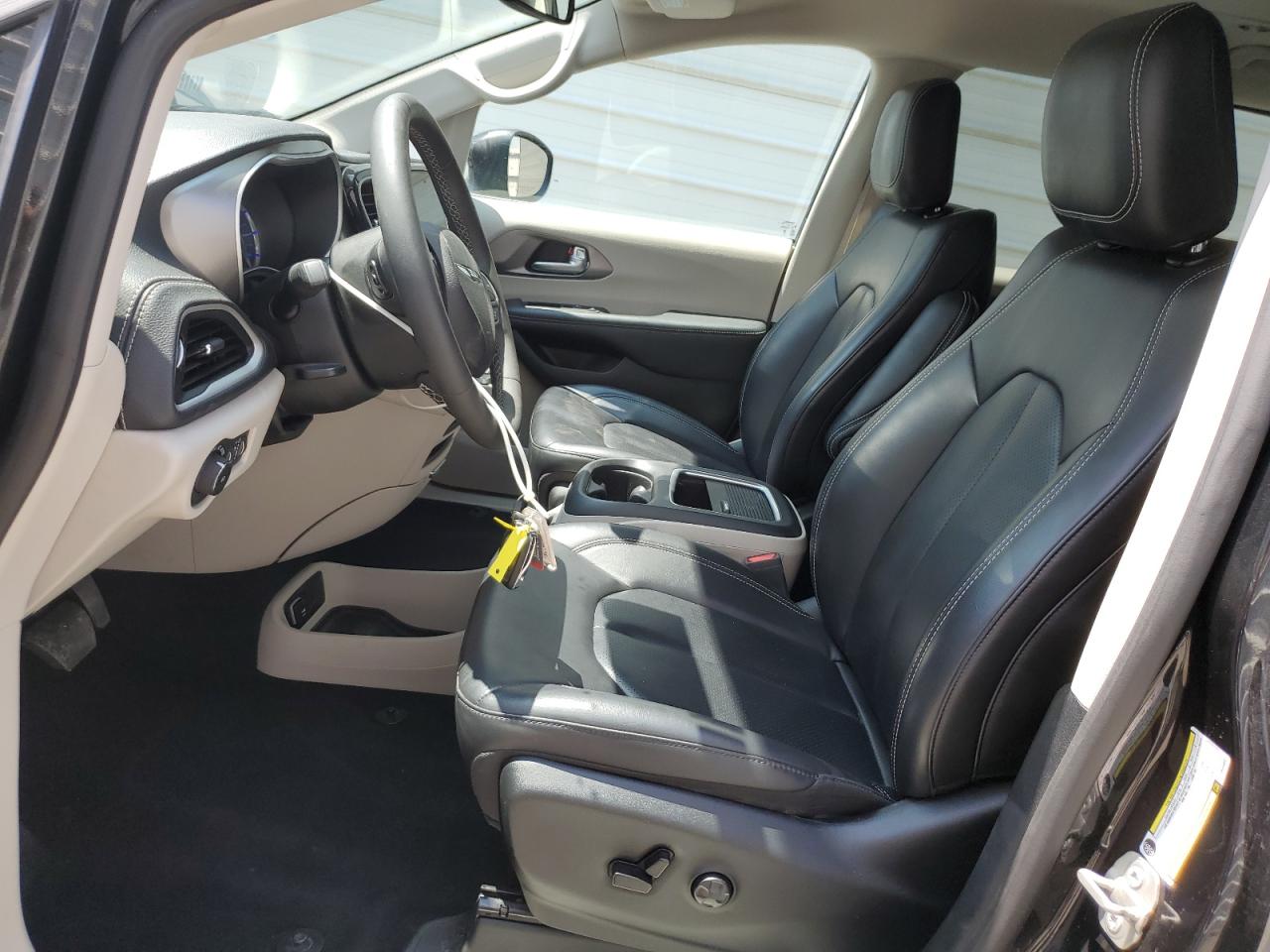 2023 Chrysler Pacifica Hybrid Touring L VIN: 2C4RC1L73PR608687 Lot: 62669165