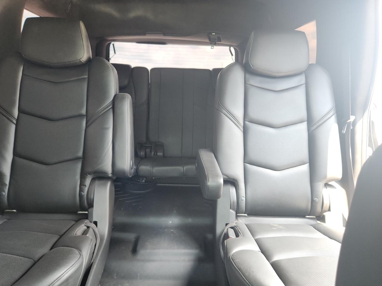 2016 Cadillac Escalade Platinum VIN: 1GYS4DKJ3GR190046 Lot: 61344995