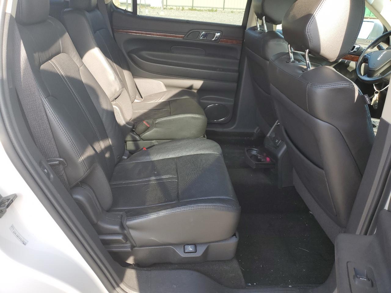 2015 Lincoln Mkt VIN: 2LMHJ5AT4FBL04378 Lot: 61763285