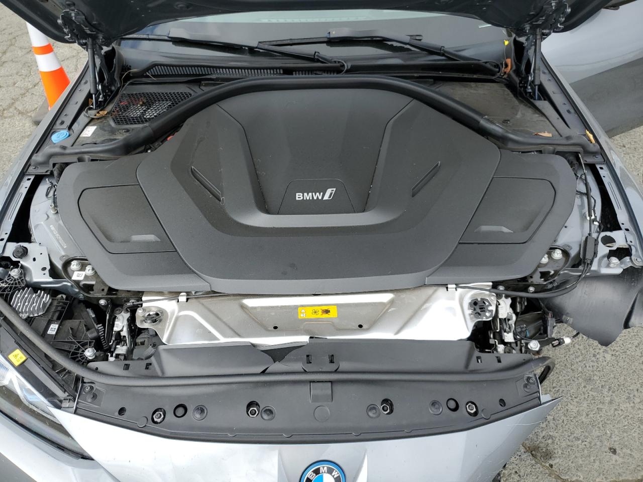 2024 BMW I4 Edrive 35 VIN: WBY43AW02RFR88008 Lot: 60378655