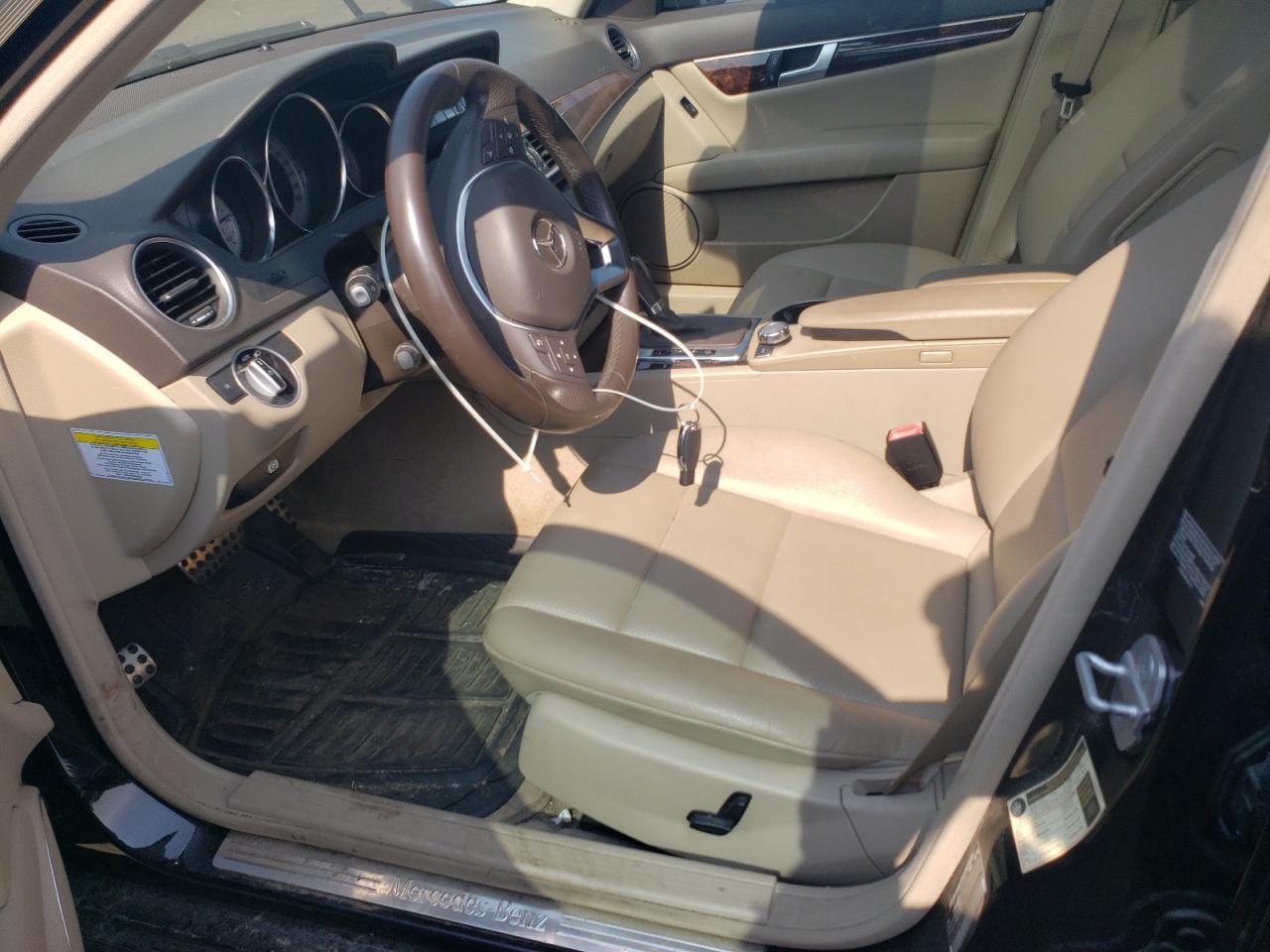 2013 Mercedes-Benz C 300 4Matic VIN: WDDGF8AB9DR275126 Lot: 60224455