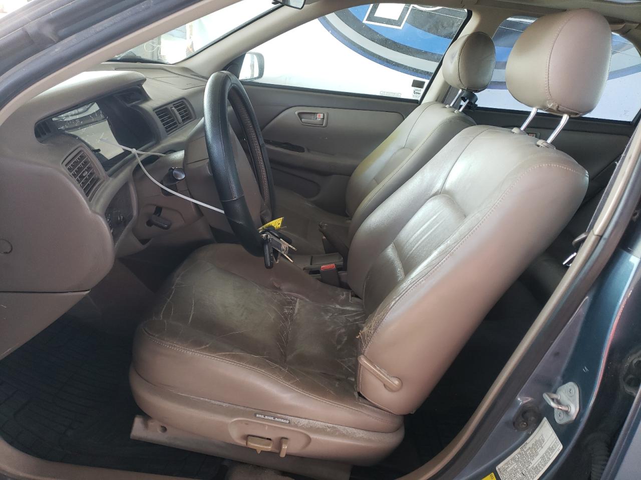 2000 Toyota Camry Le VIN: 4T1BF28K2YU946156 Lot: 61776065