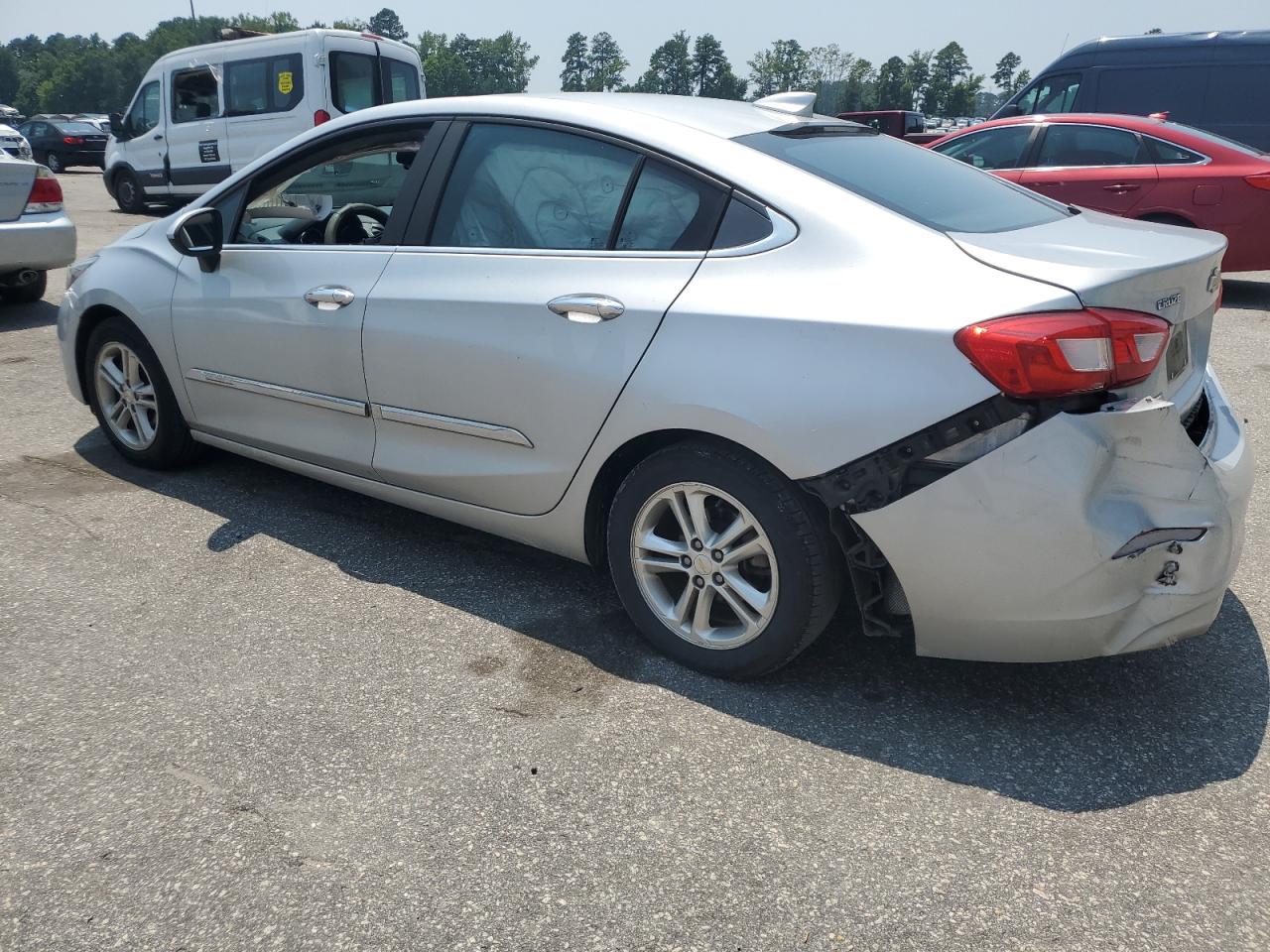 CHEVROLET CRUZE 2017 VIN 1G1BE5SM6H7101644 фото 2