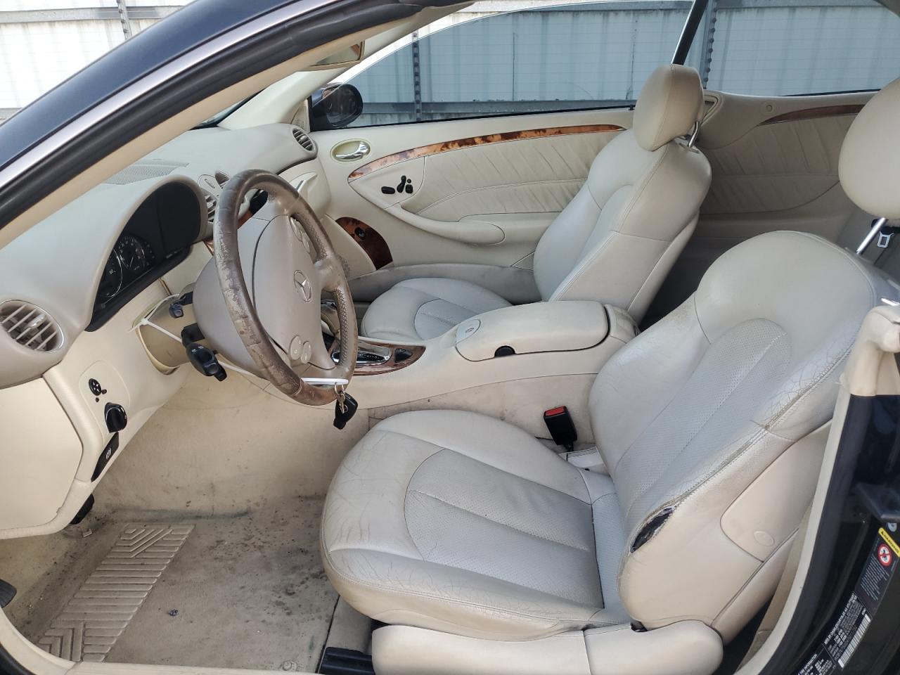 2004 Mercedes-Benz Clk 500 VIN: WDBTK75G04T011752 Lot: 62236405