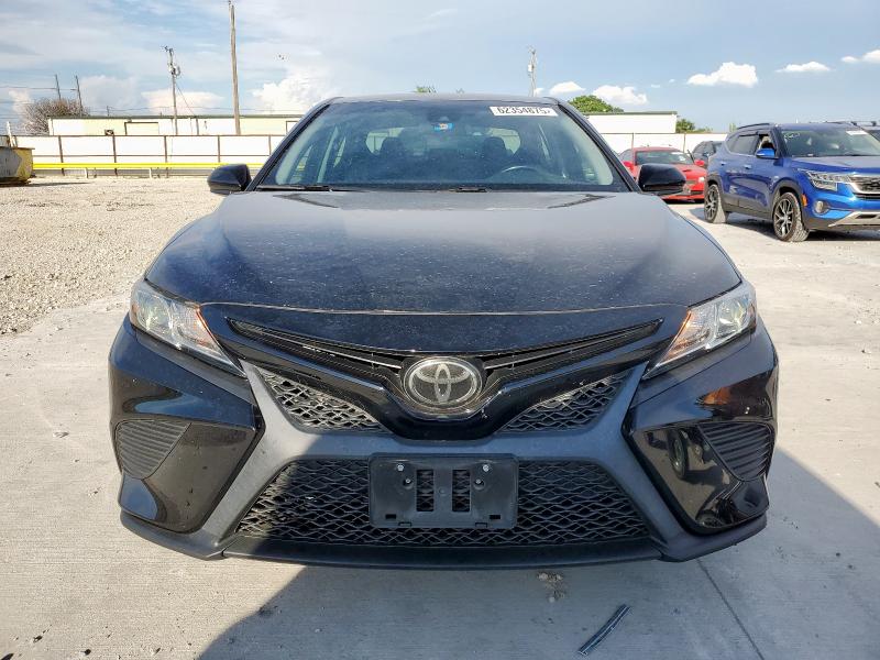 TOYOTA CAMRY 2020 Czarny