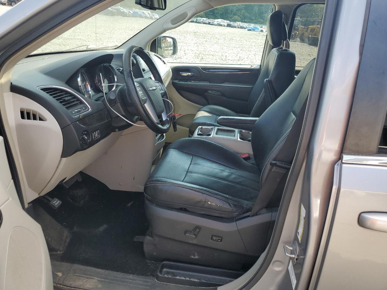 2013 Chrysler Town & Country Touring VIN: 2C4RC1BG4DR665249 Lot: 62498565