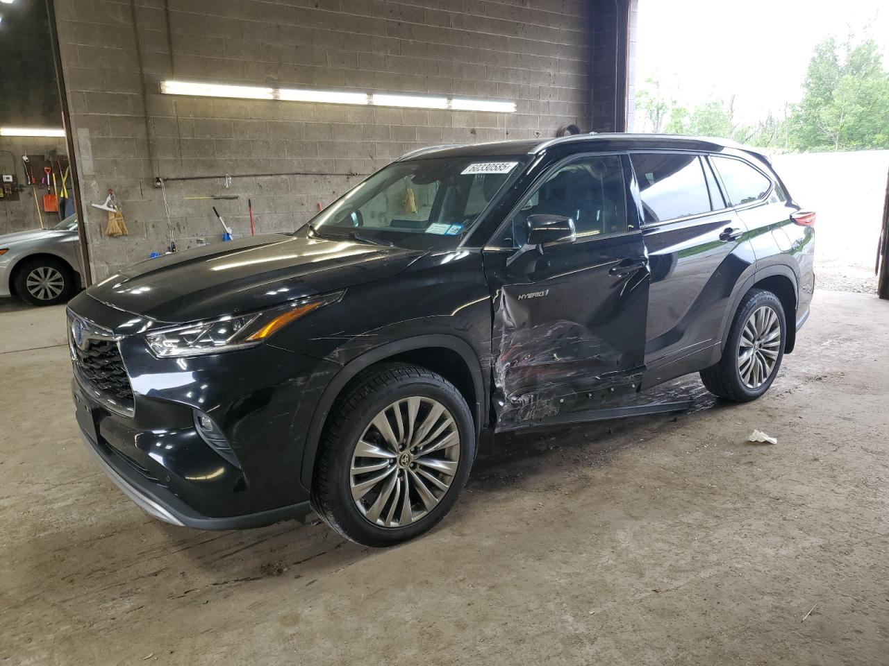 2020 Toyota Highlander Hybrid Platinum продається в Angola, NY - Side