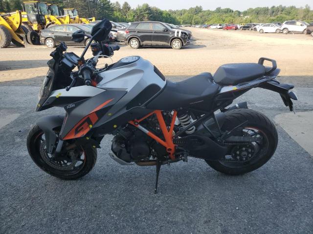 2017 KTM 1290 SUPER DUKE GT  