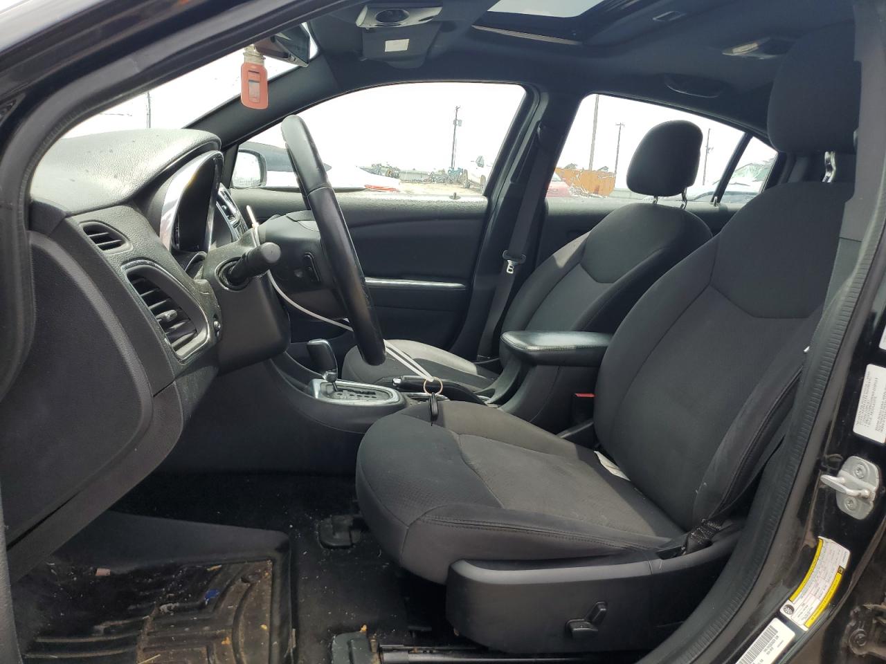 2013 Chrysler 200 Touring VIN: 1C3CCBBB4DN690038 Lot: 60914685