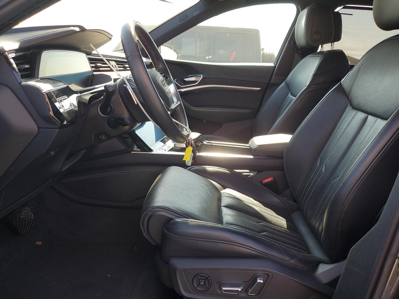 2019 Audi E-Tron Prestige VIN: WA1VAAGE2KB005776 Lot: 62782335
