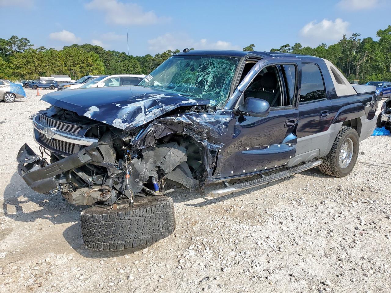 2004 Chevrolet Avalanche C1500 for Sale in Houston, TX - All Over