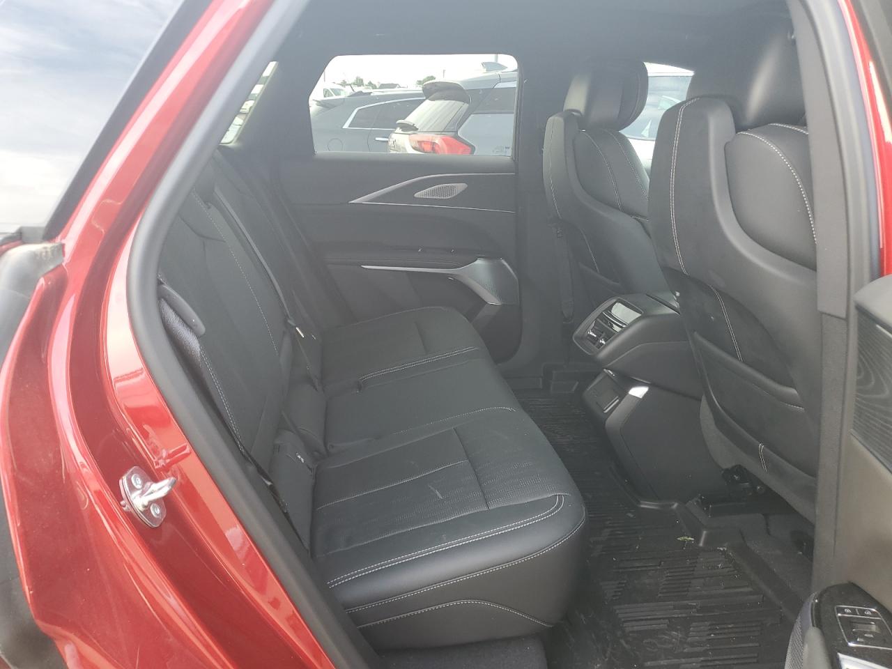 2025 Cadillac Lyriq Luxury VIN: 1GYKPTRL8SZ301787 Lot: 60876105