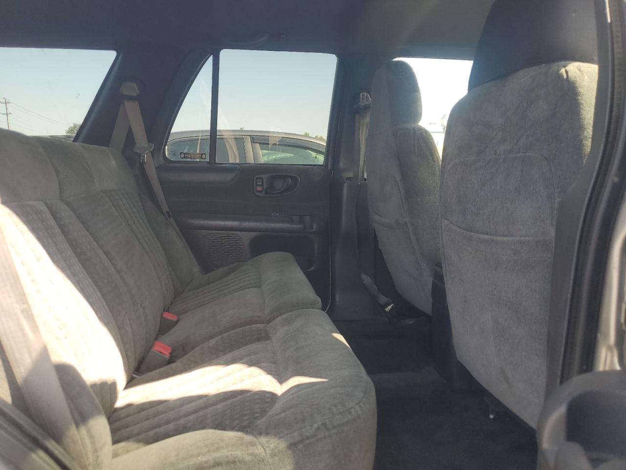 2002 Chevrolet Blazer VIN: 1GNDT13W02K126453 Lot: 62340355
