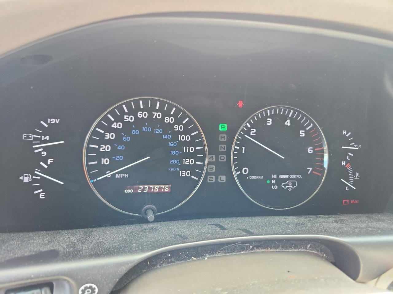 2004 Lexus Lx 470 VIN: JTJHT00W443535946 Lot: 61731325