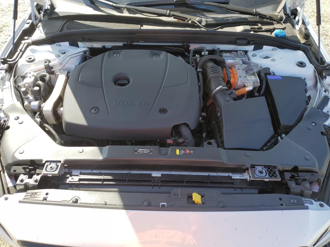 2022 Volvo S60 T8 Recharge R-Design Expression VIN: 7JRBR0FZ9NG154016 Lot: 60815645