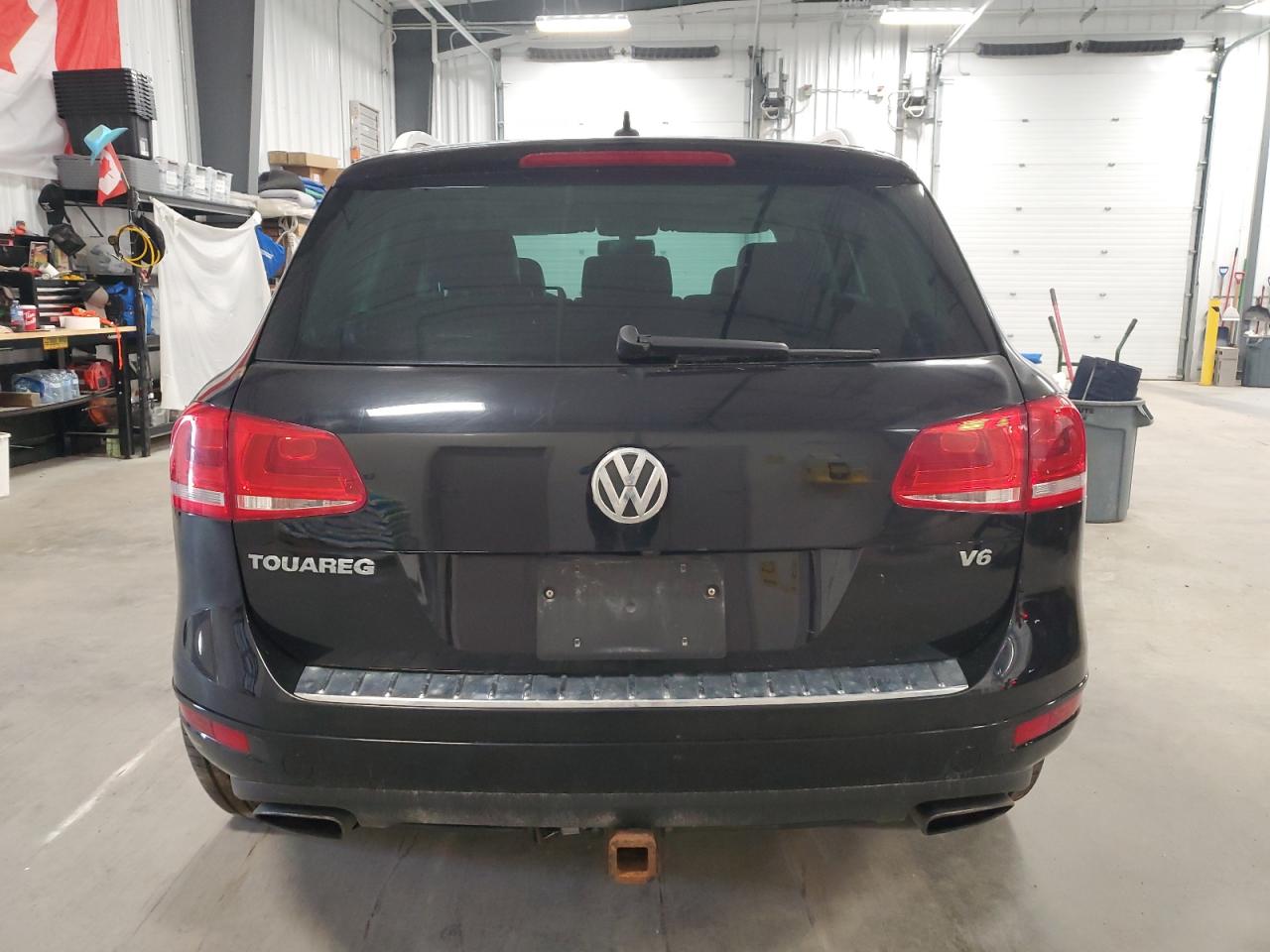 2013 Volkswagen Touareg V6 VIN: WVGDF9BP7DD000957 Lot: 62261895