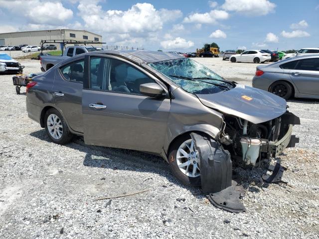  NISSAN VERSA 2016 Szary