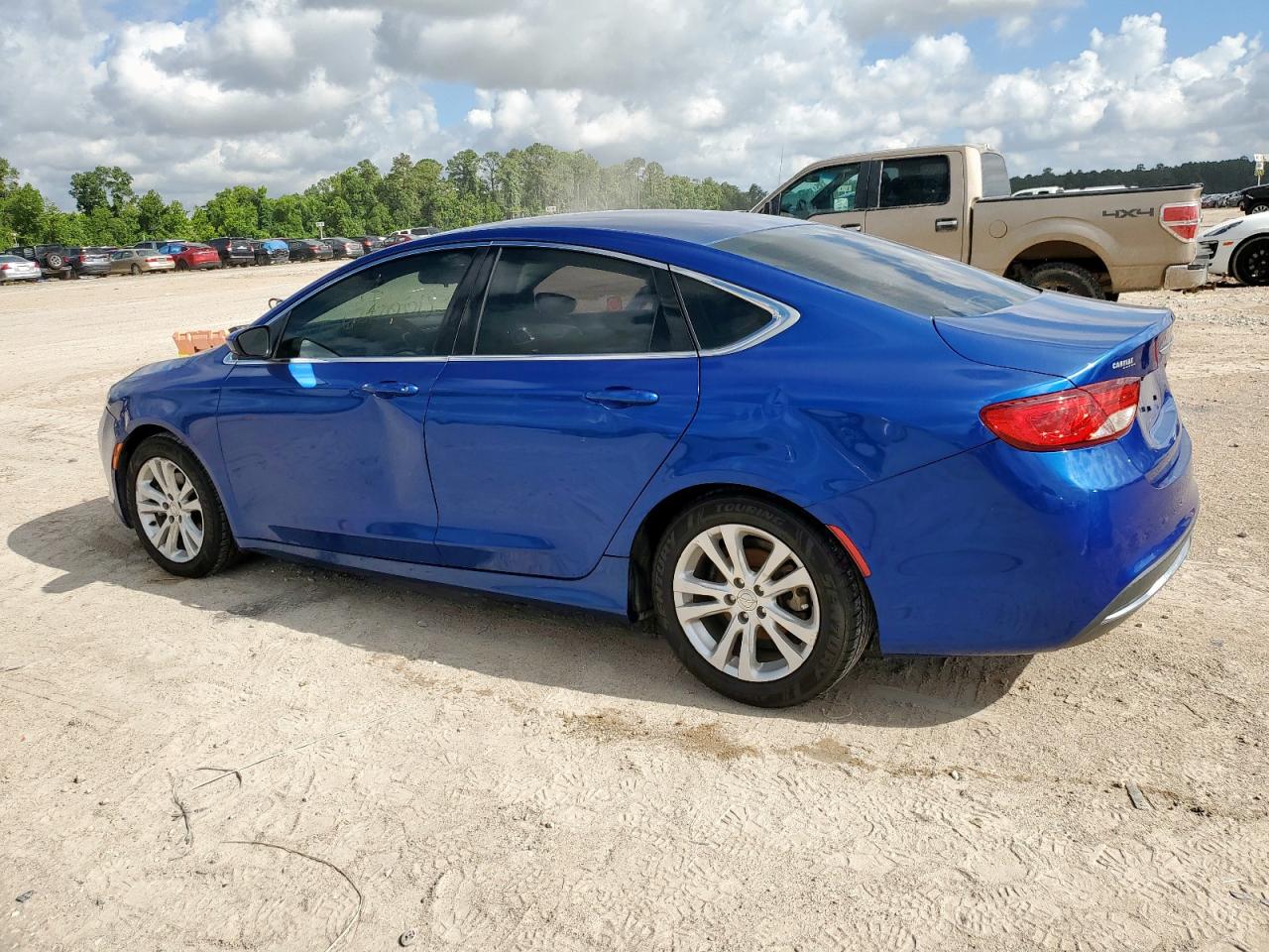 CHRYSLER 200 2015 VIN 1C3CCCAB8FN713153 zdjęcie 2