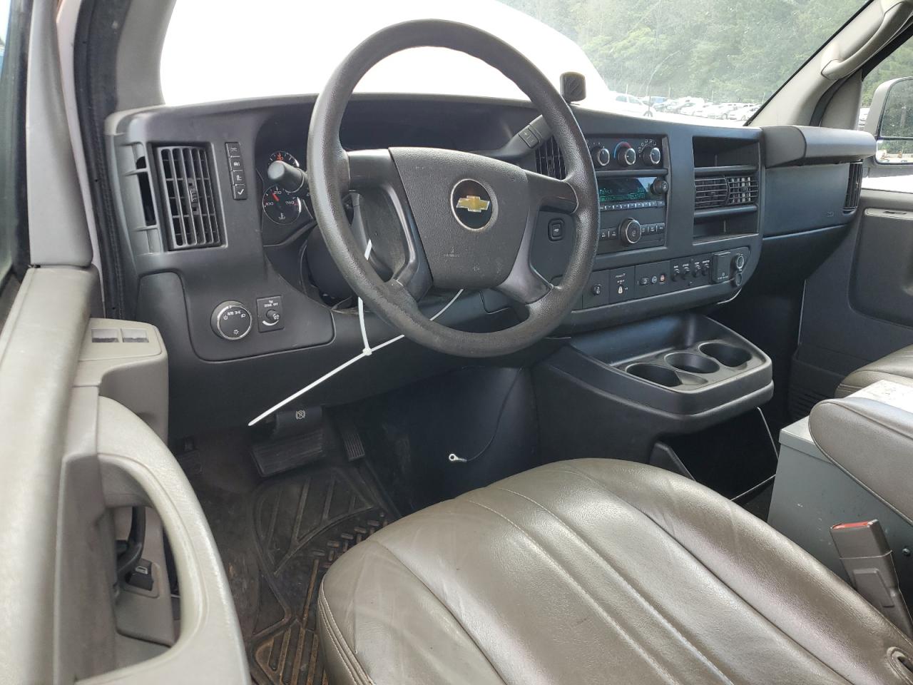 2015 Chevrolet Express G2500 VIN: 1GCWGFCFXF1230740 Lot: 60415655