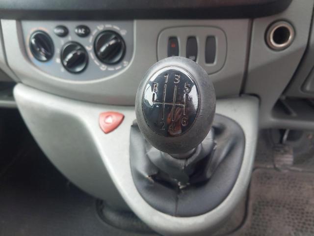 2009 RENAULT TRAFIC SL2