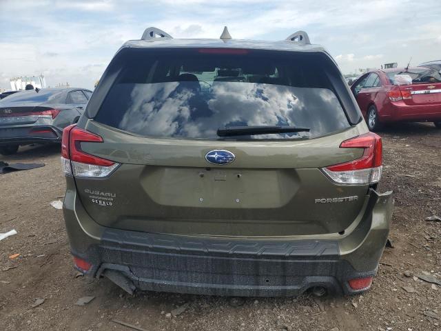  SUBARU FORESTER 2022 Зеленый