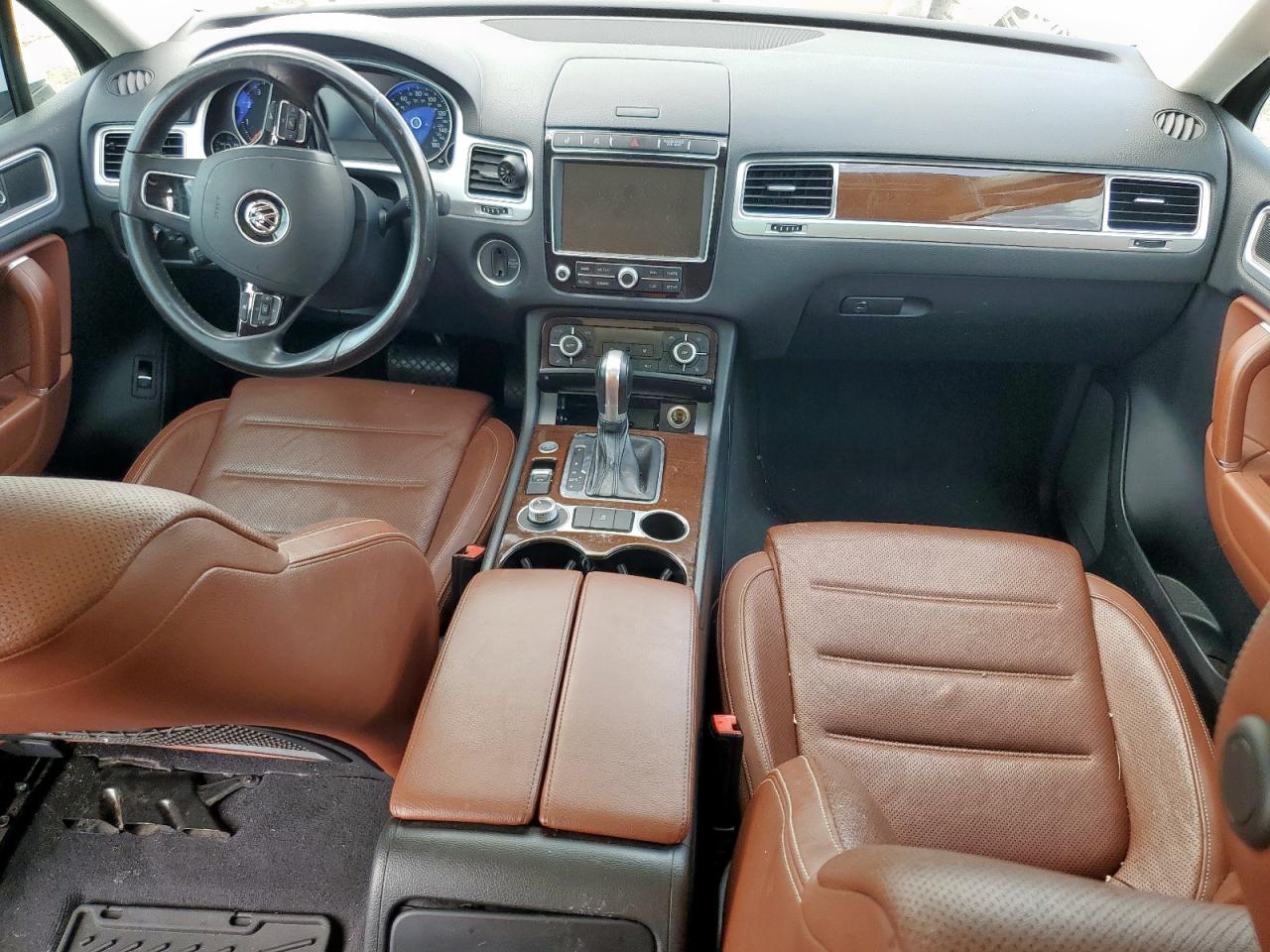 2016 Volkswagen Touareg Sport VIN: WVGEF9BP8GD012365 Lot: 60435475