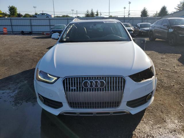Parquets AUDI A4 2016 White