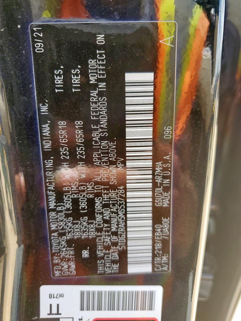 2021 TOYOTA HIGHLANDER XLE  